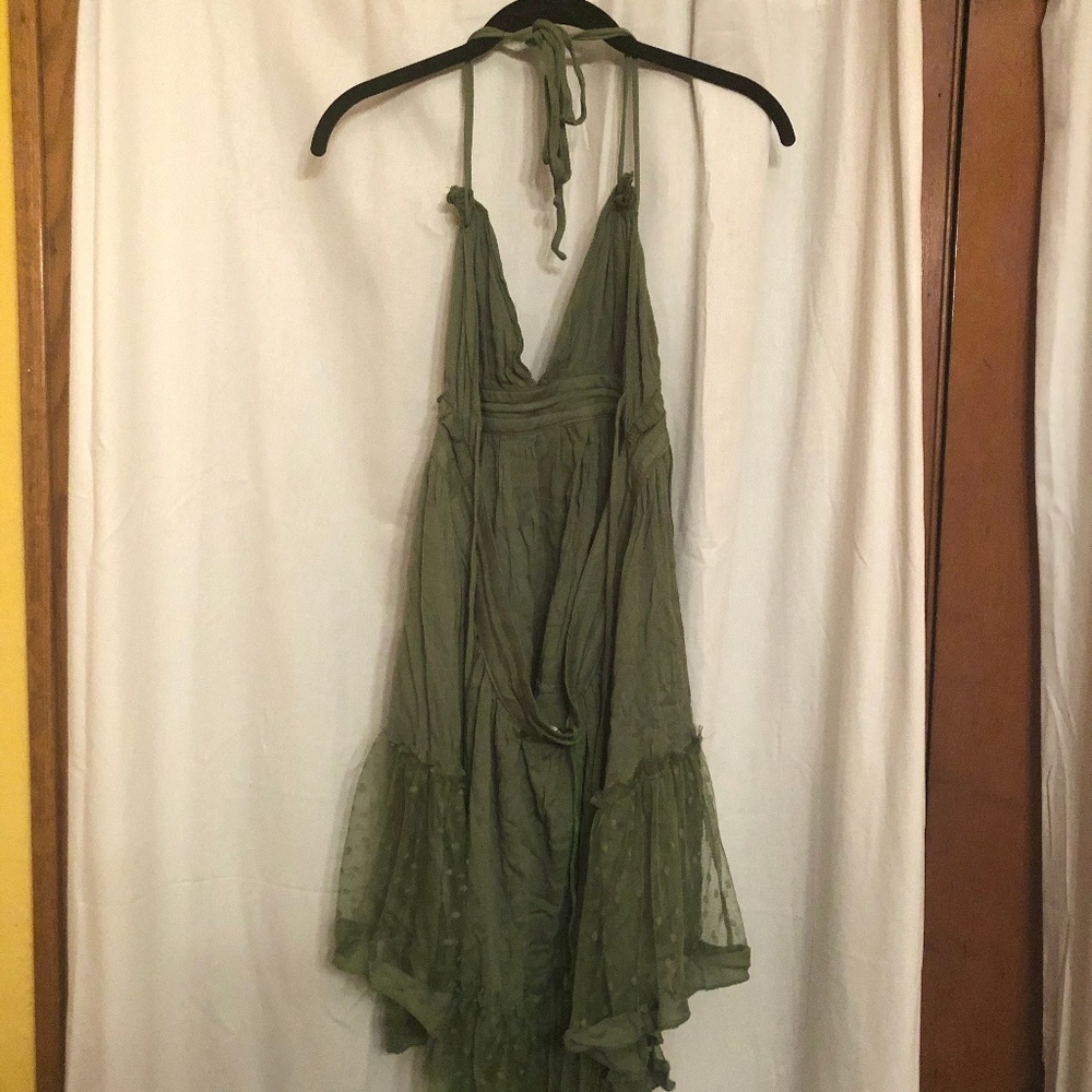R. Vivimos Green Tie Neck Dress